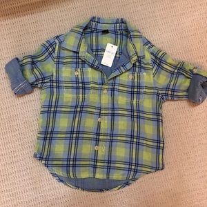 New Gap button down boys shirt